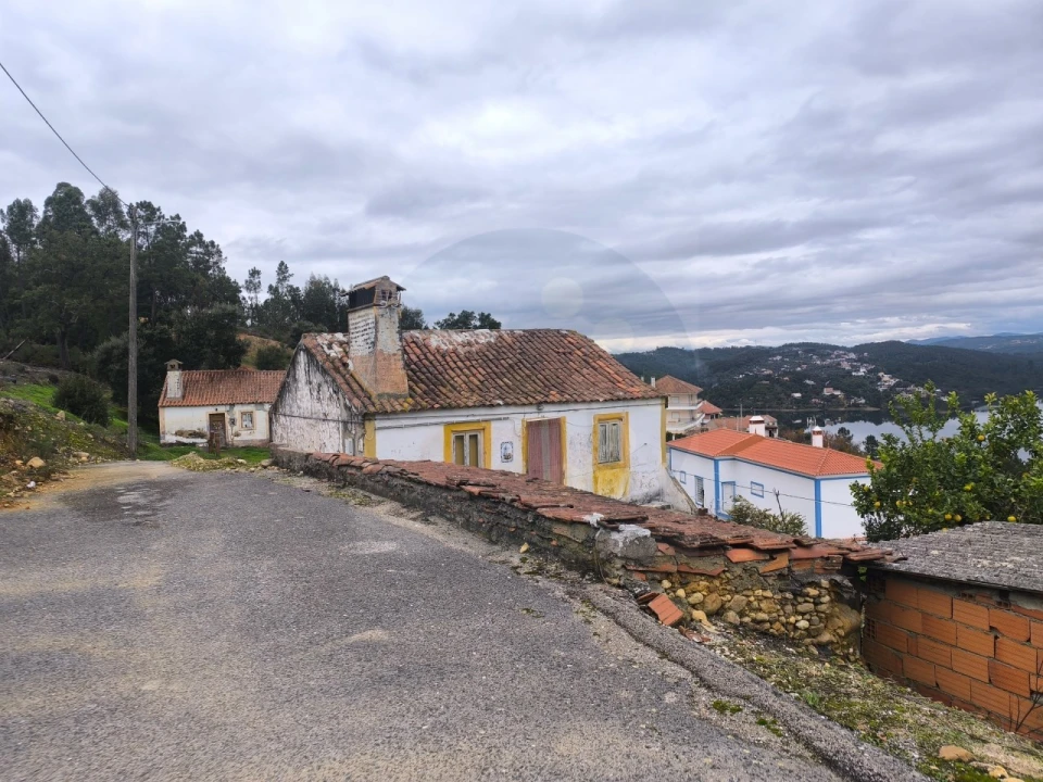 Moradia T1 para Venda em Aldeia do Mato e Souto Foto 3