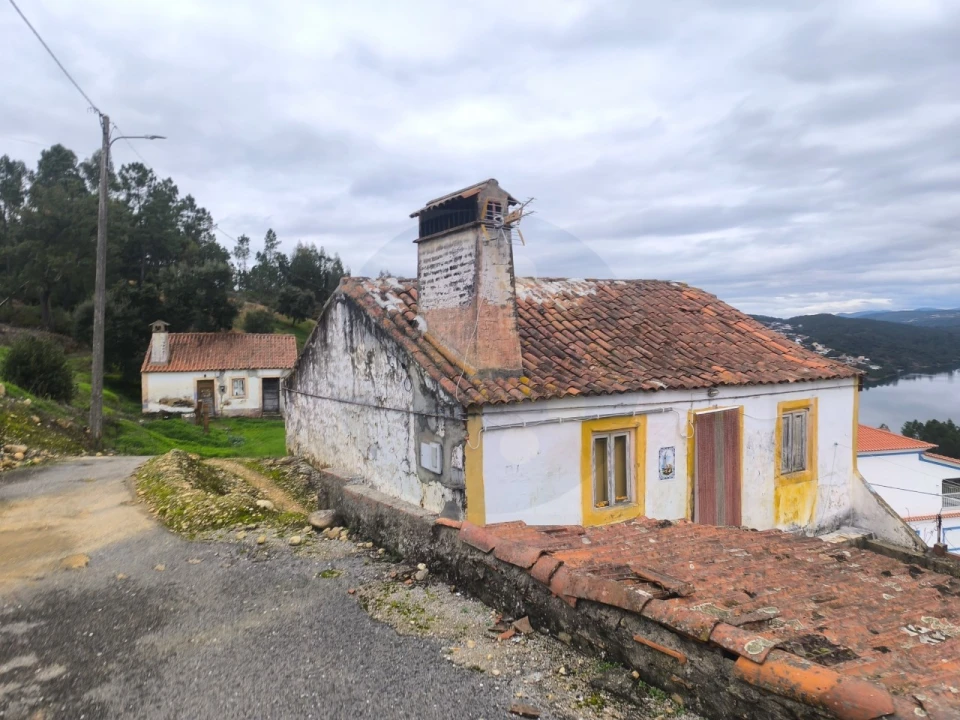 Moradia T1 para Venda em Aldeia do Mato e Souto Foto 4