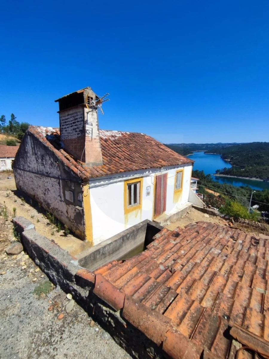 Moradia T1 para Venda em Aldeia do Mato e Souto Foto 1