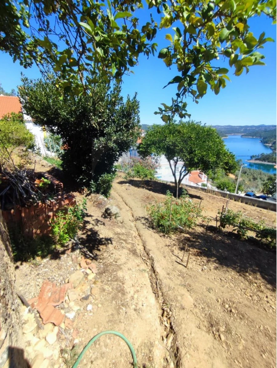 Moradia T1 para Venda em Aldeia do Mato e Souto Foto 14