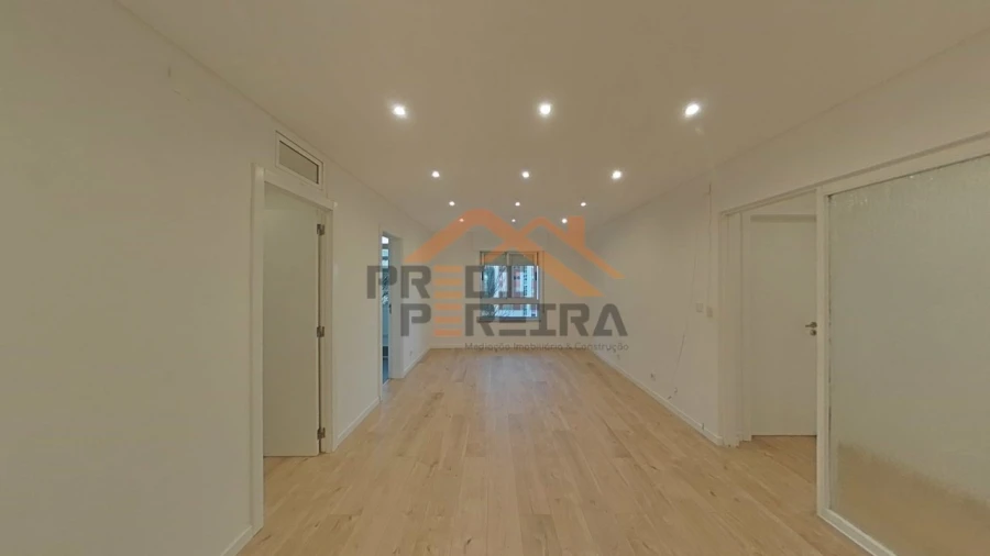 Apartamento T1 para Arrendamento em Loures