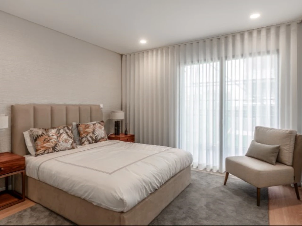 Apartamento T2 para Venda em Pontinha e Famões Foto 3