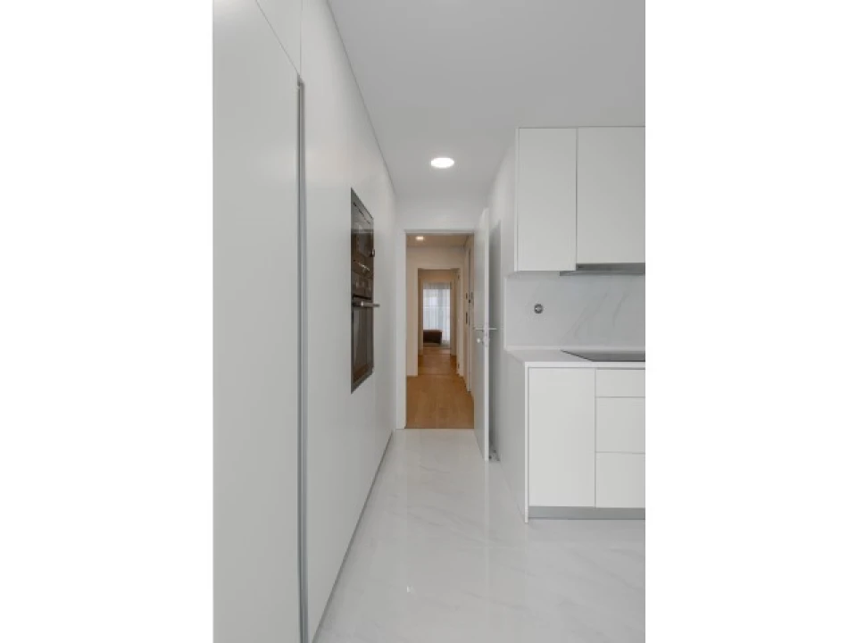 Apartamento T2 para Venda em Pontinha e Famões Foto 9