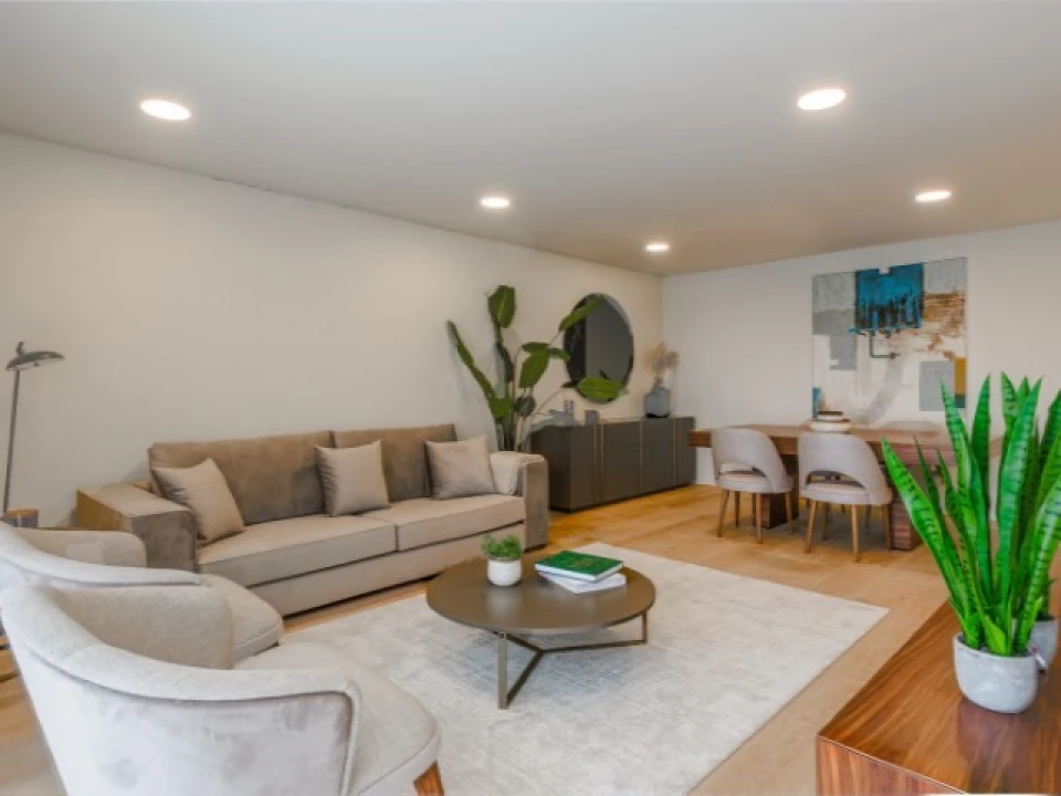 Apartamento T2 para Venda em Pontinha e Famões Foto 1