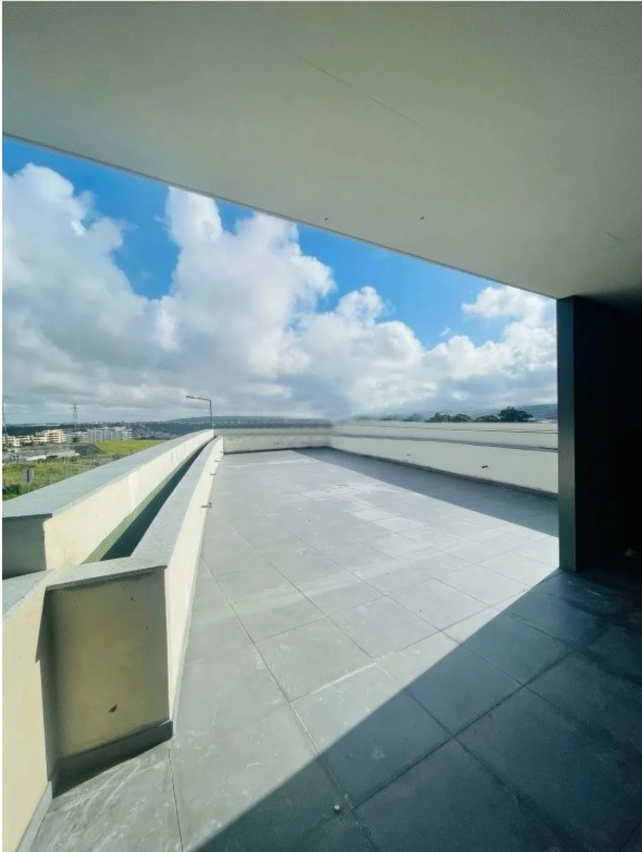 Apartamento T2 para Venda em Pontinha e Famões Foto 15