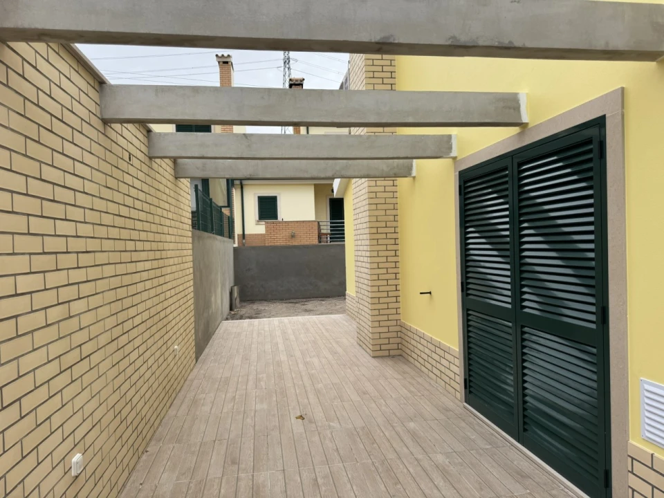 Moradia T3 para Venda em Tavarede Foto 22