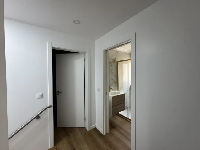 Moradia T3 para Venda em Tavarede Foto 18