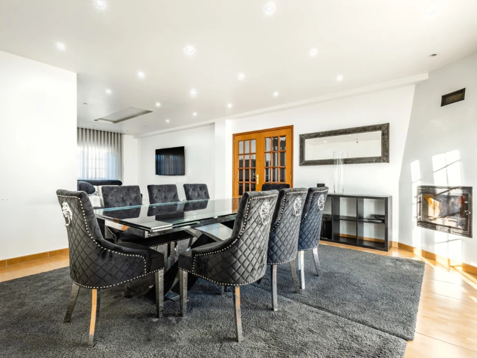 Moradia T4 para Venda em Tavarede Foto 4