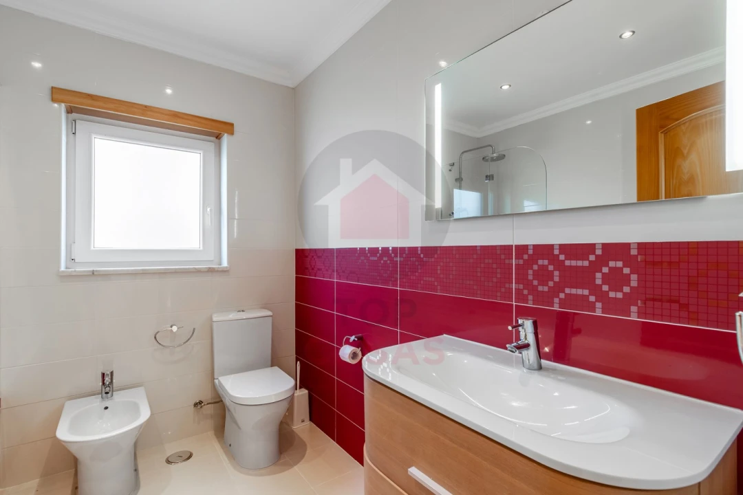 Moradia T4 para Venda em A dos Cunhados e Maceira Foto 20