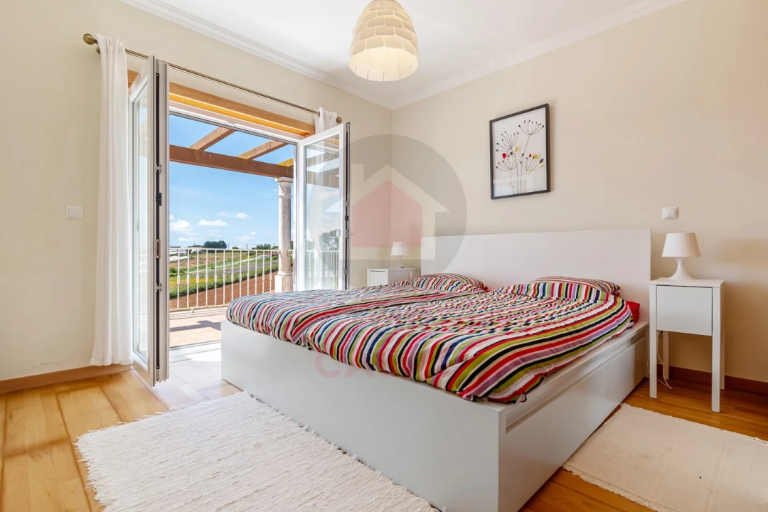 Moradia T4 para Venda em A dos Cunhados e Maceira Foto 23