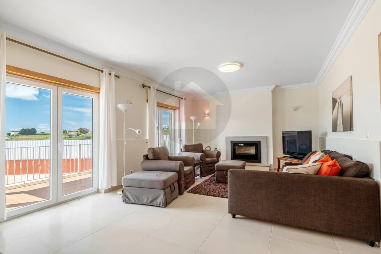 Moradia T4 para Venda em A dos Cunhados e Maceira Foto 7