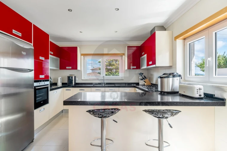 Moradia T4 para Venda em A dos Cunhados e Maceira Foto 10