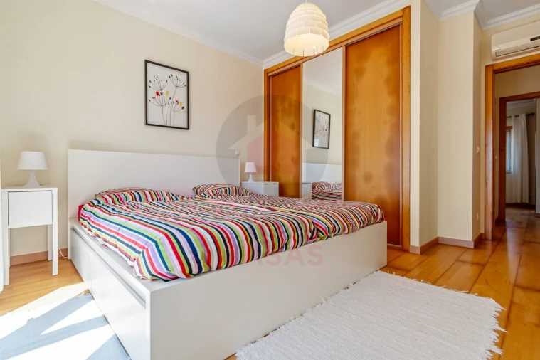 Moradia T4 para Venda em A dos Cunhados e Maceira Foto 22