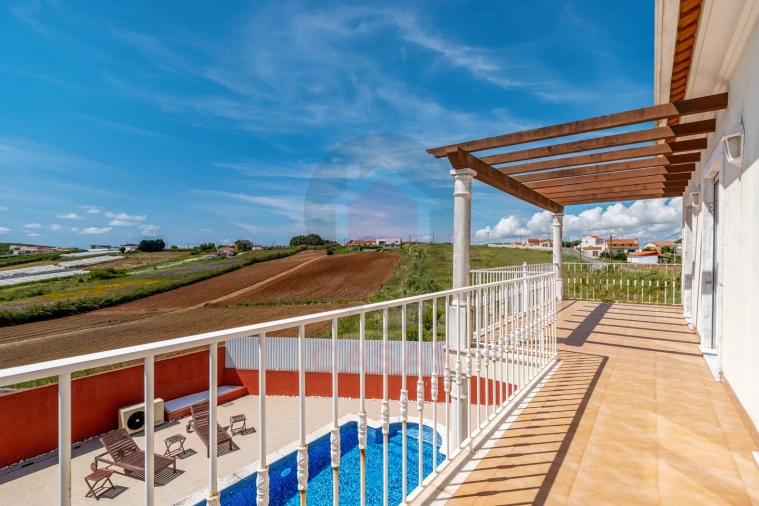 Moradia T4 para Venda em A dos Cunhados e Maceira Foto 28