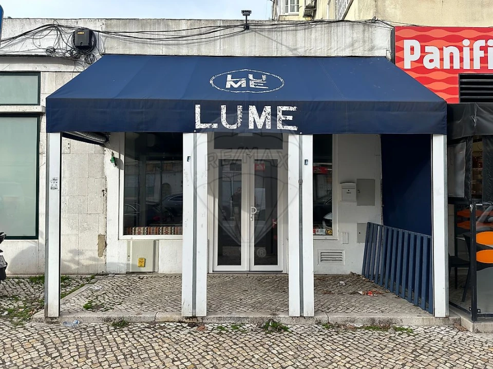 Negócio para Venda em Alvalade Foto 1