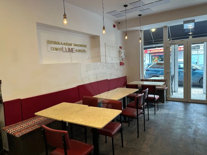 Negócio para Venda em Alvalade Foto 10