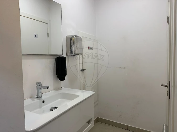 Negócio para Venda em Alvalade Foto 27