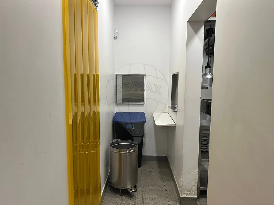 Negócio para Venda em Alvalade Foto 24