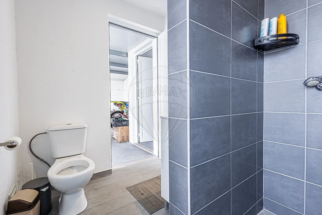 Moradia T3 para Venda em Fazendas de Almeirim Foto 48