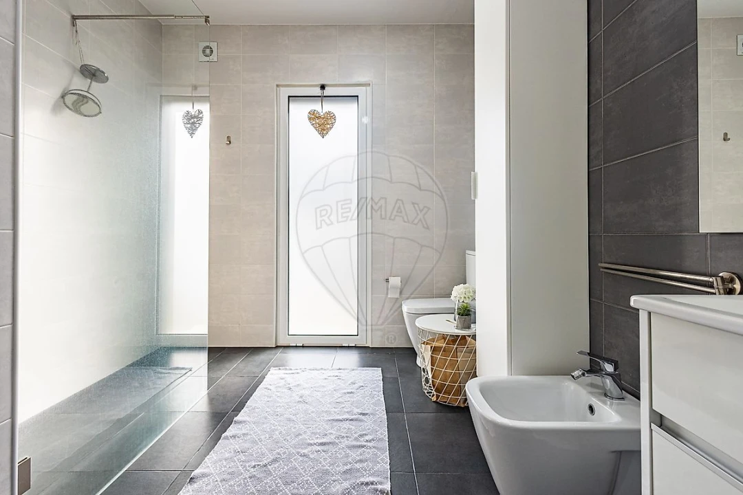 Moradia T3 para Venda em Fazendas de Almeirim Foto 9