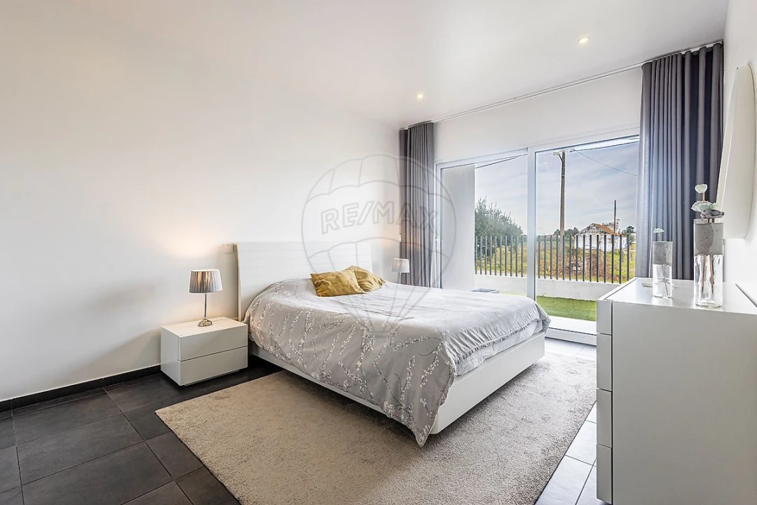 Moradia T3 para Venda em Fazendas de Almeirim Foto 22