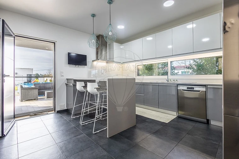 Moradia T3 para Venda em Fazendas de Almeirim Foto 38