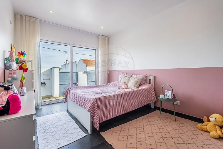 Moradia T3 para Venda em Fazendas de Almeirim Foto 8