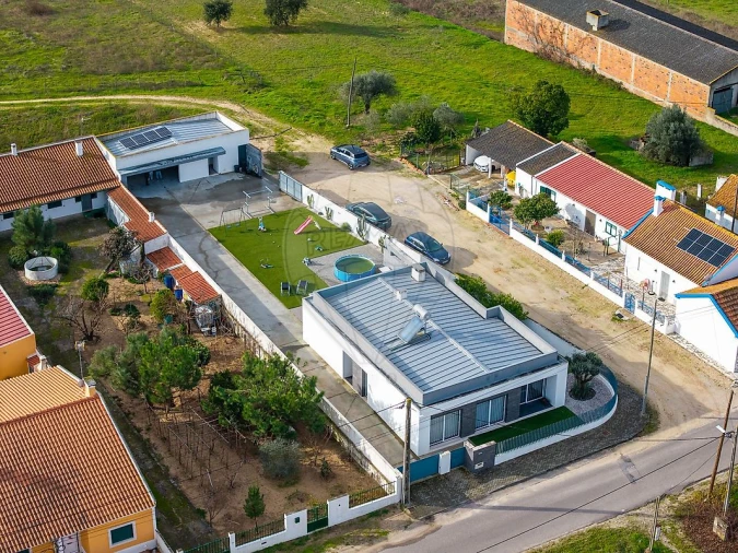 Moradia T3 para Venda em Fazendas de Almeirim Foto 6