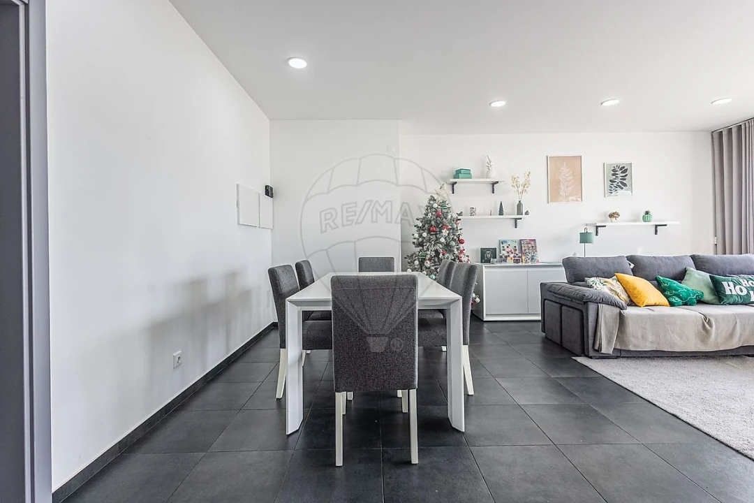 Moradia T3 para Venda em Fazendas de Almeirim Foto 27