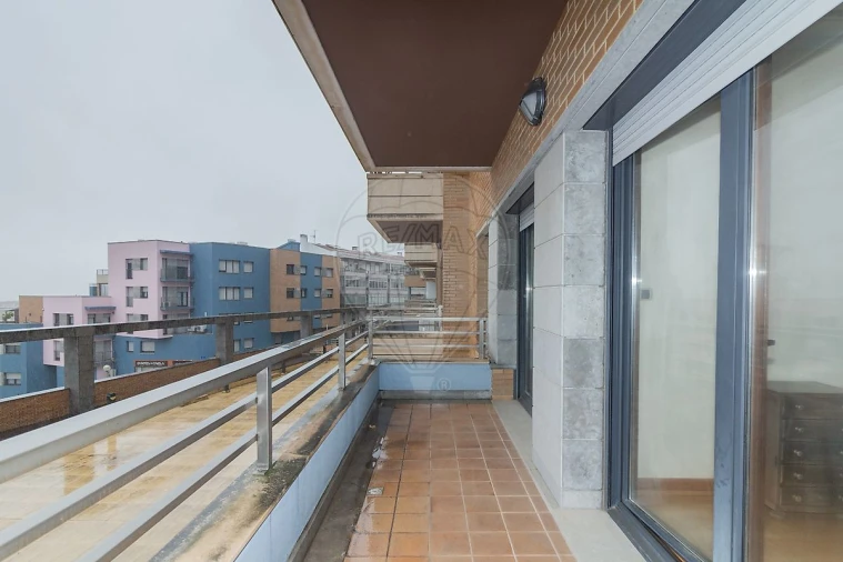 Apartamento T3 para Venda em Vila Franca de Xira Foto 44