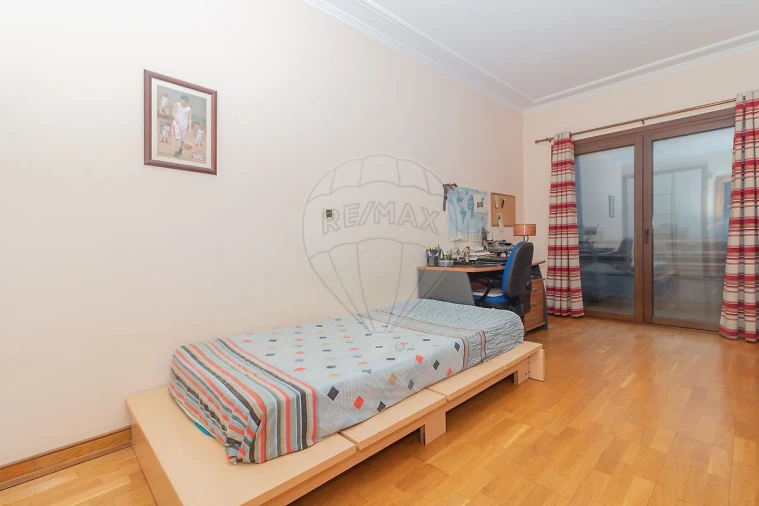 Apartamento T3 para Venda em Vila Franca de Xira Foto 10