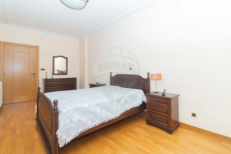 Apartamento T3 para Venda em Vila Franca de Xira Foto 5