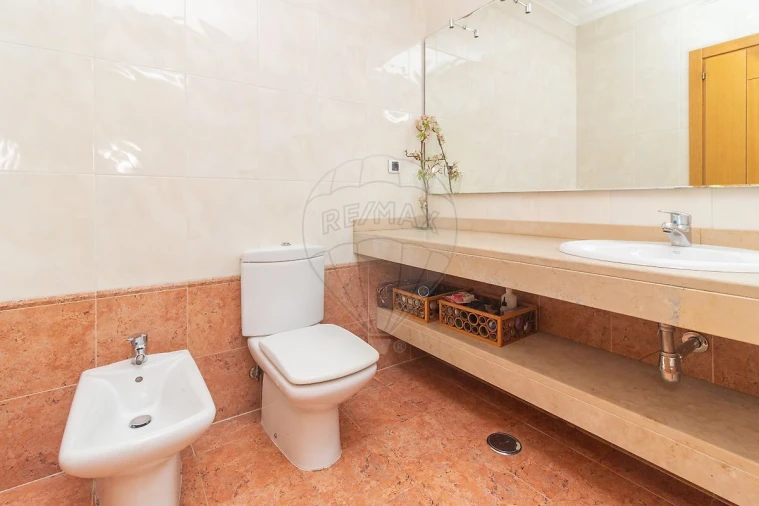 Apartamento T3 para Venda em Vila Franca de Xira Foto 16