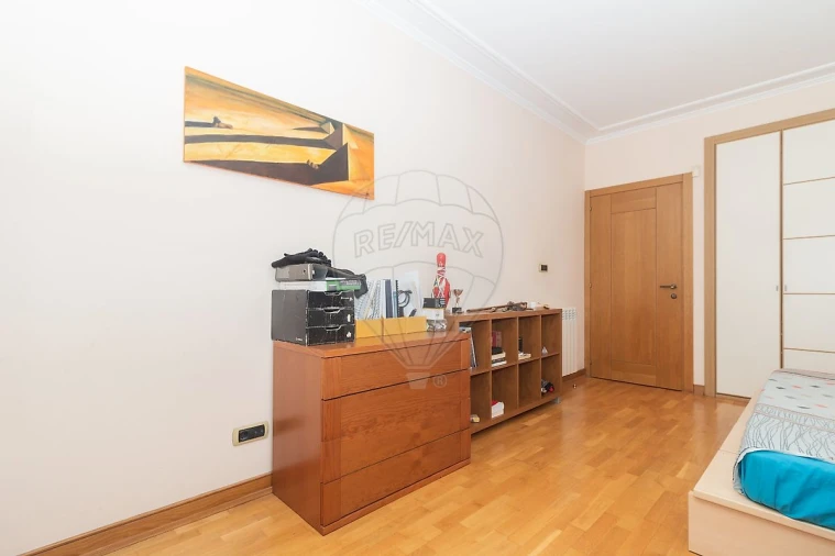 Apartamento T3 para Venda em Vila Franca de Xira Foto 7