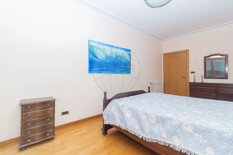 Apartamento T3 para Venda em Vila Franca de Xira Foto 3