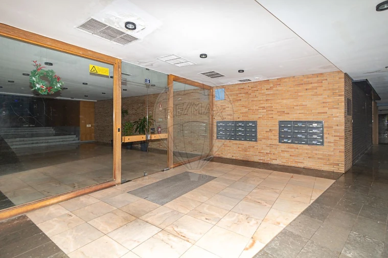 Apartamento T3 para Venda em Vila Franca de Xira Foto 46