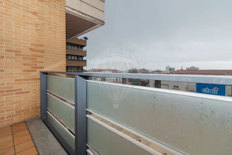 Apartamento T3 para Venda em Vila Franca de Xira Foto 35