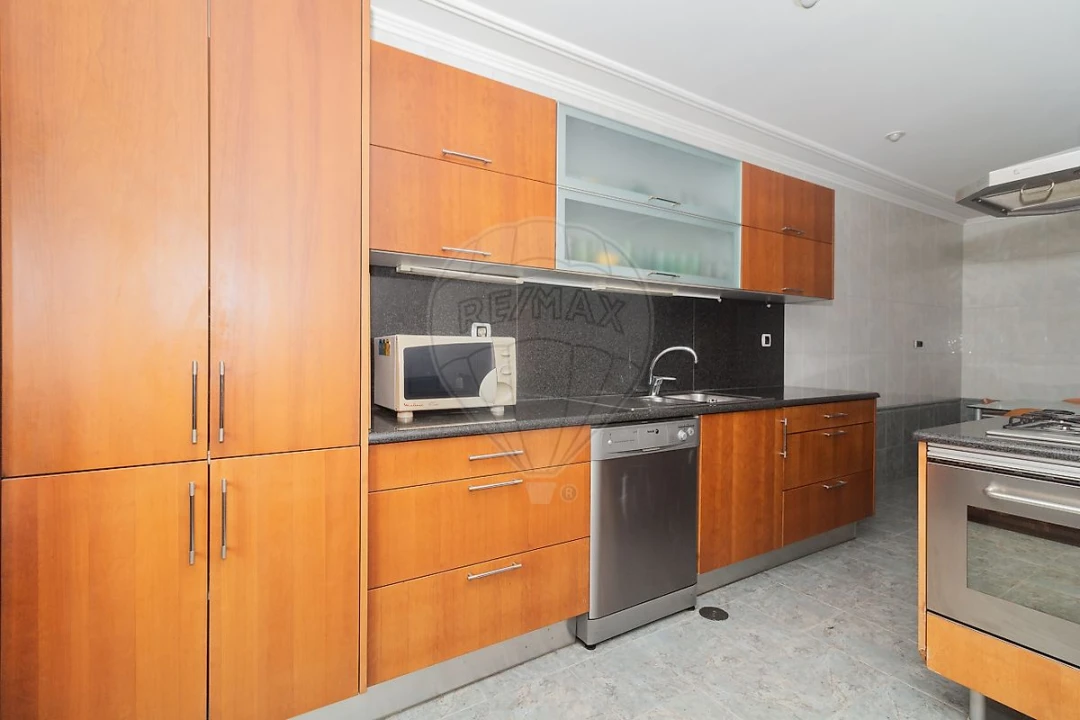 Apartamento T3 para Venda em Vila Franca de Xira Foto 32