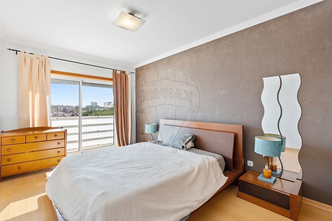 Apartamento T2 para Venda em Santo Antonio da Charneca Foto 15