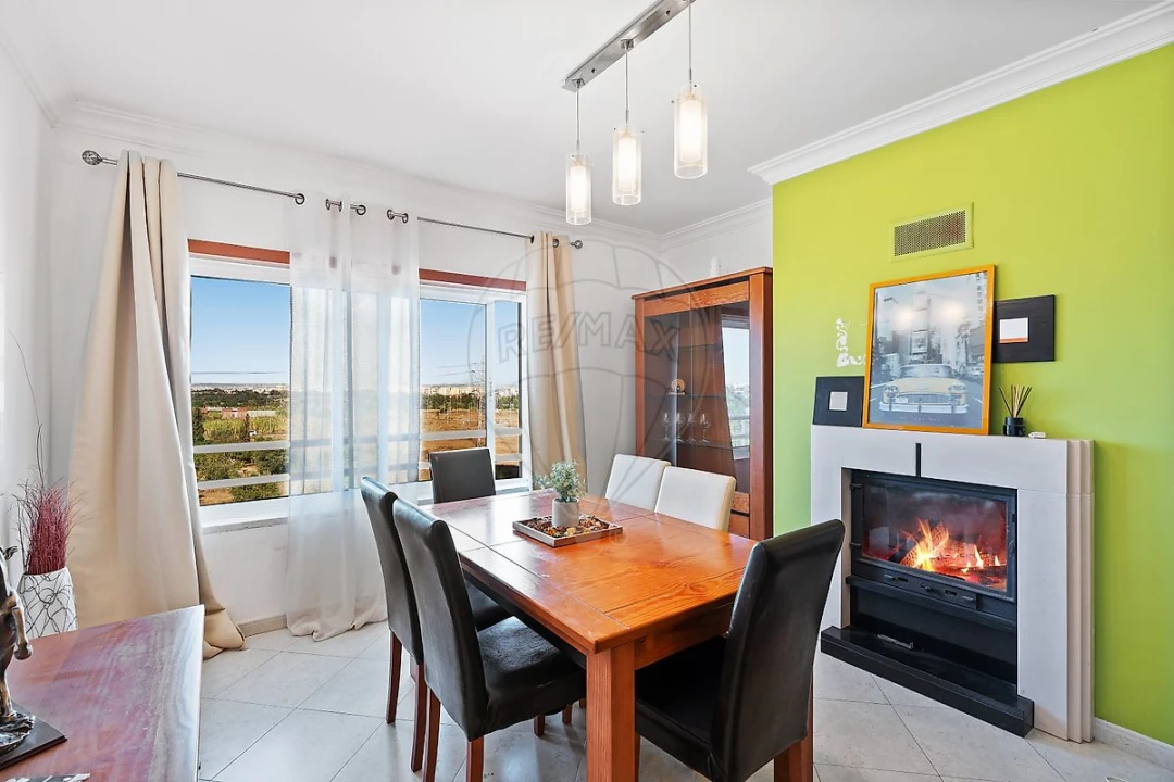 Apartamento T2 para Venda em Santo Antonio da Charneca Foto 4