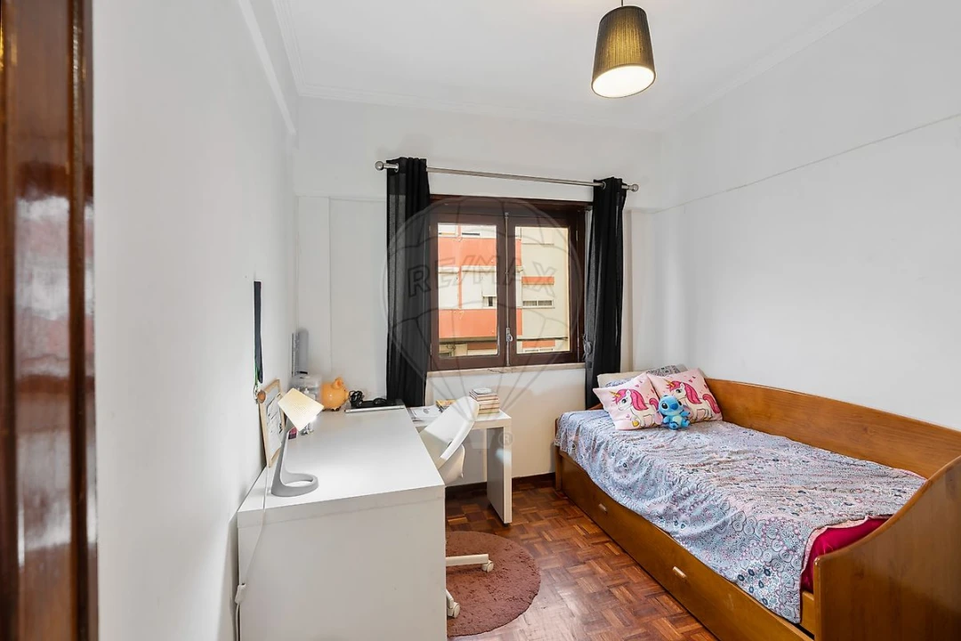 Apartamento T2 para Venda em Odivelas Foto 14