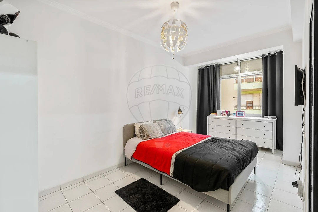 Apartamento T2 para Venda em Odivelas Foto 6