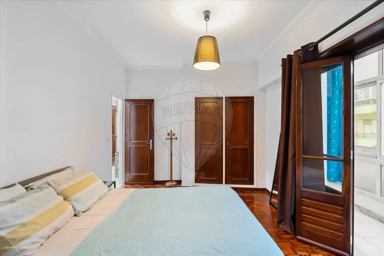 Apartamento T2 para Venda em Odivelas Foto 10