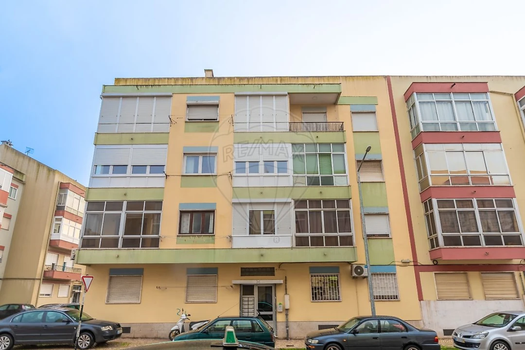 Apartamento T2 para Venda em Odivelas Foto 18