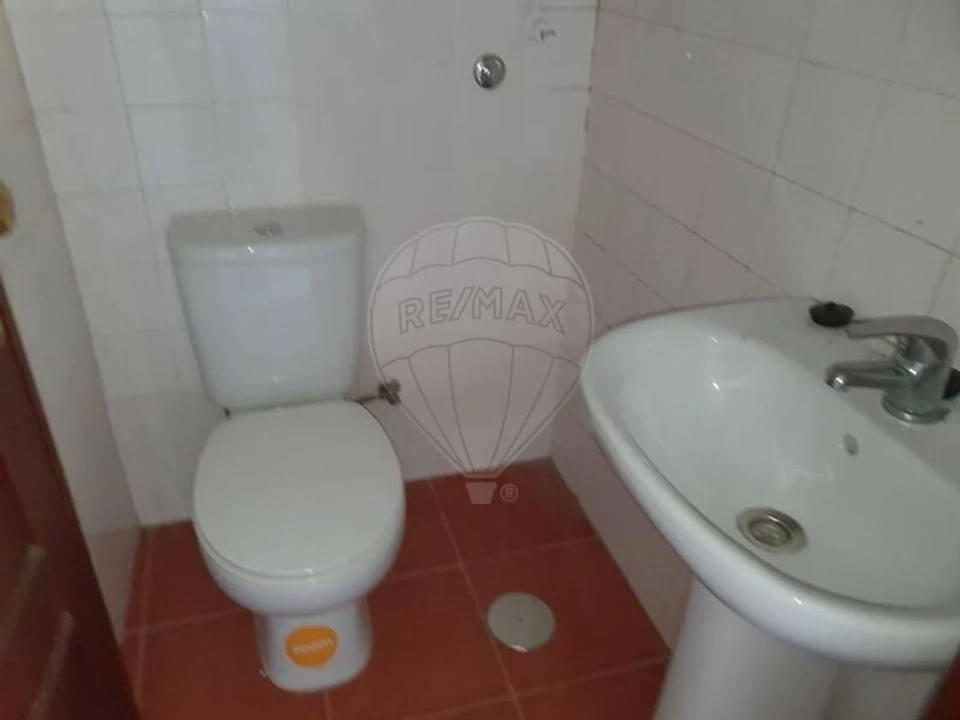 Apartamento T3 para Venda em Oliveira do Douro Foto 11