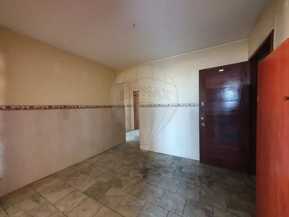 Apartamento T3 para Venda em Oliveira do Douro Foto 5