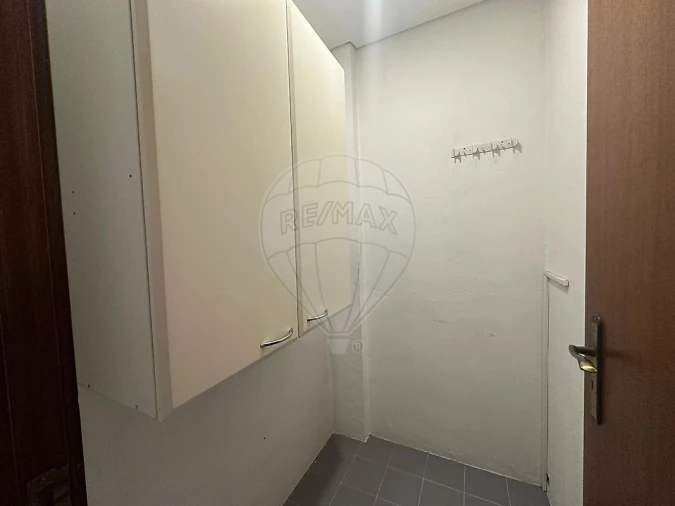 Apartamento T2 para Venda em Santa Maria de Lamas Foto 8