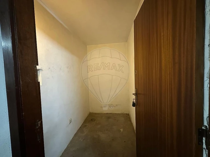 Apartamento T2 para Venda em Santa Maria de Lamas Foto 20