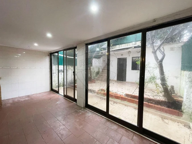 Apartamento T1 para Venda em Falagueira-Venda Nova Foto 13