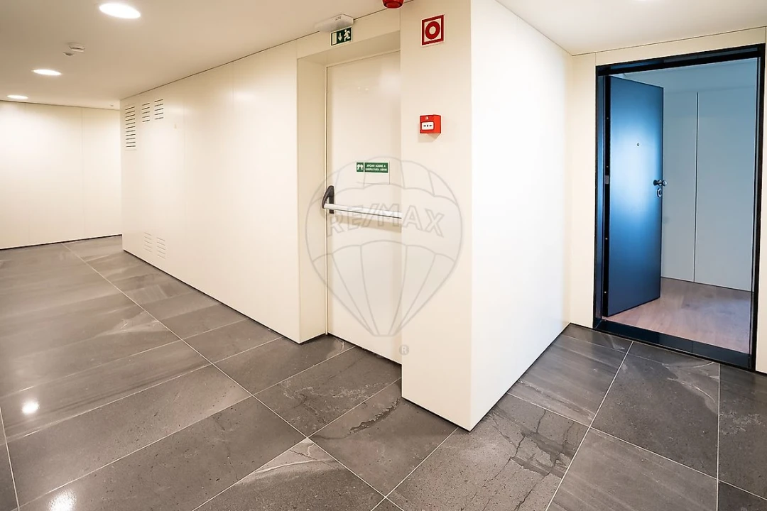 Apartamento T2 para Arrendamento em Moscavide e Portela Foto 14